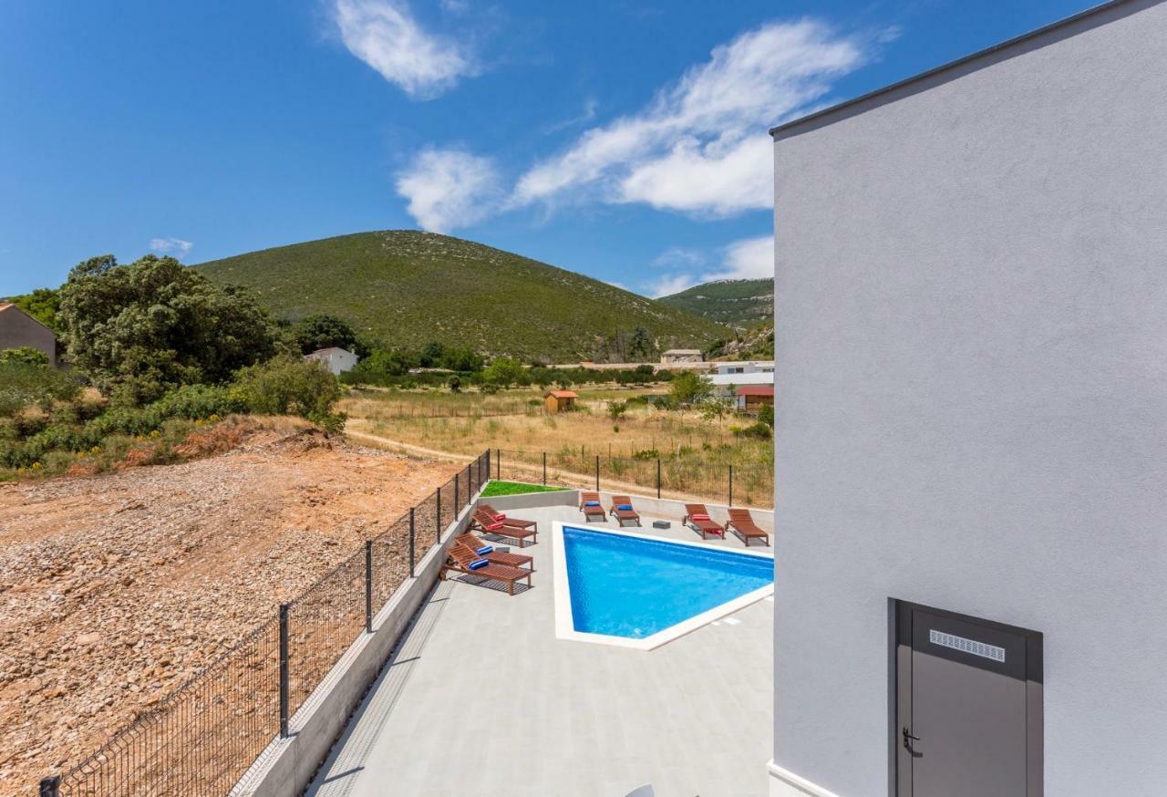 Villa Mila Kastela Kastel Novi Exterior photo
